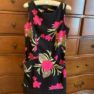Beautiful Summer Dress with vibrant Pink Flowers